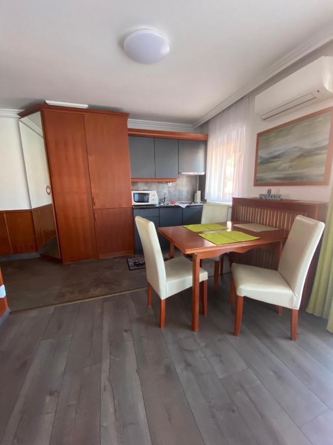 Cafe Relax Apartments Hévíz Dış mekan fotoğraf