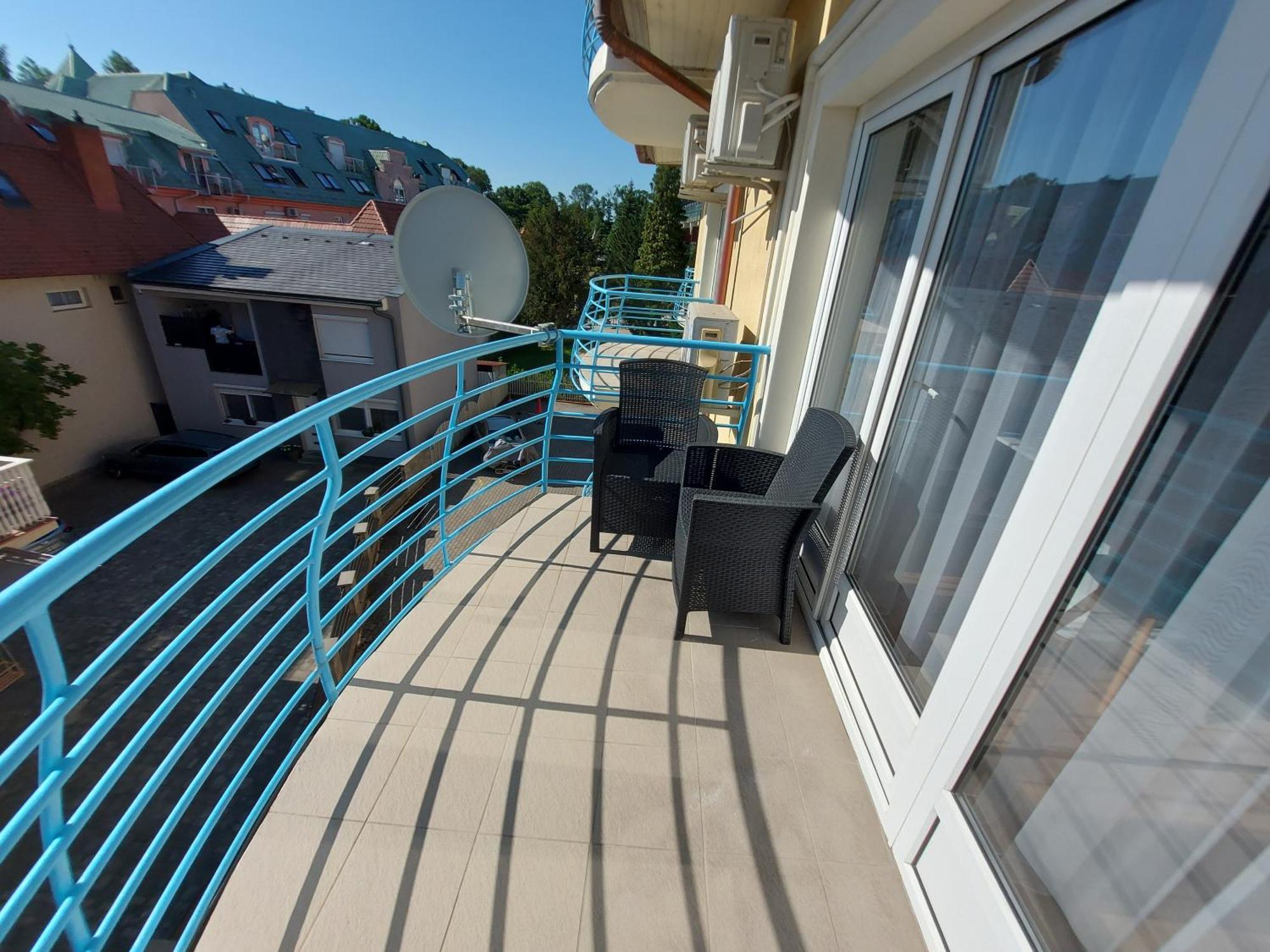 Cafe Relax Apartments Hévíz Dış mekan fotoğraf