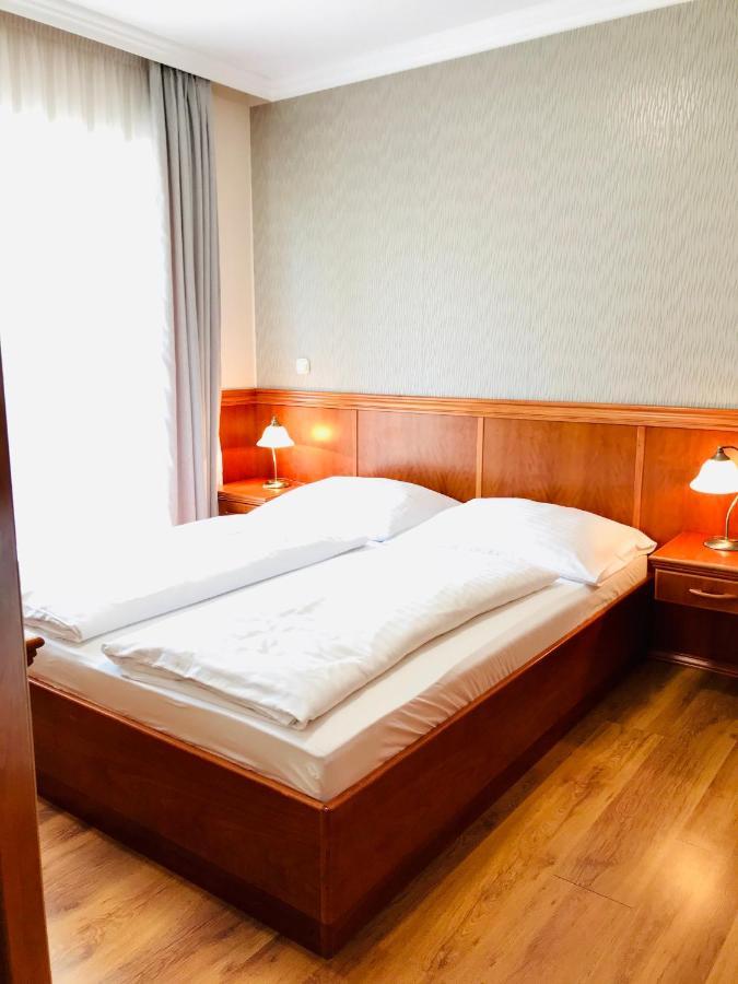 Cafe Relax Apartments Hévíz Dış mekan fotoğraf